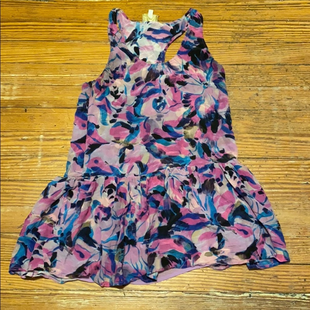 LOVE LOVE LOVE this little dress. Rieley
